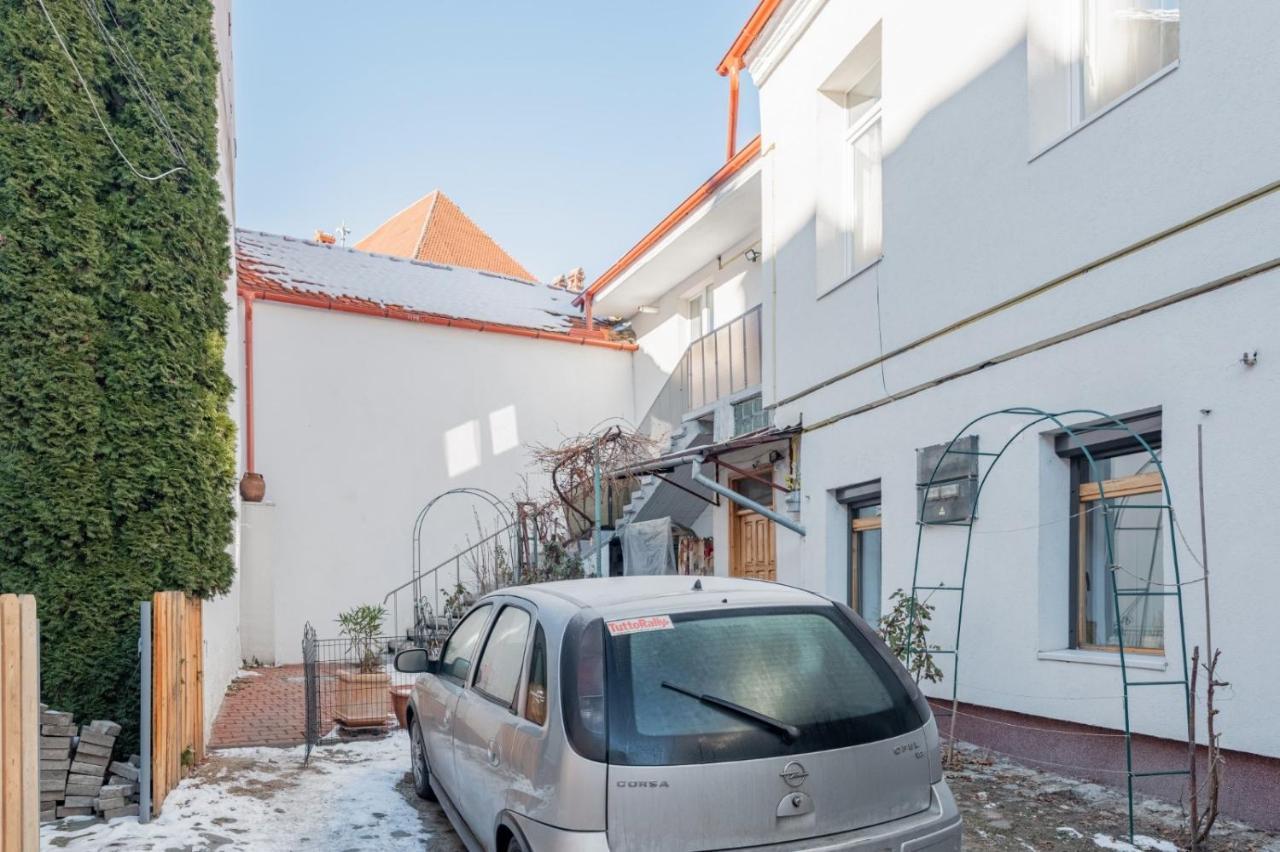 شقة Brasov Centrul Vechi - 67Sqm - 2Min To Counsel Square المظهر الخارجي الصورة