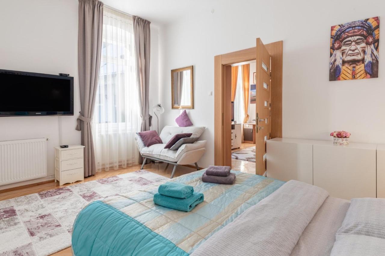 شقة Brasov Centrul Vechi - 67Sqm - 2Min To Counsel Square المظهر الخارجي الصورة