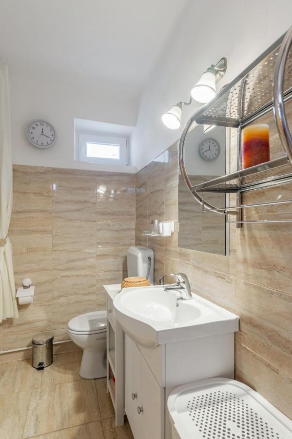 شقة Brasov Centrul Vechi - 67Sqm - 2Min To Counsel Square المظهر الخارجي الصورة