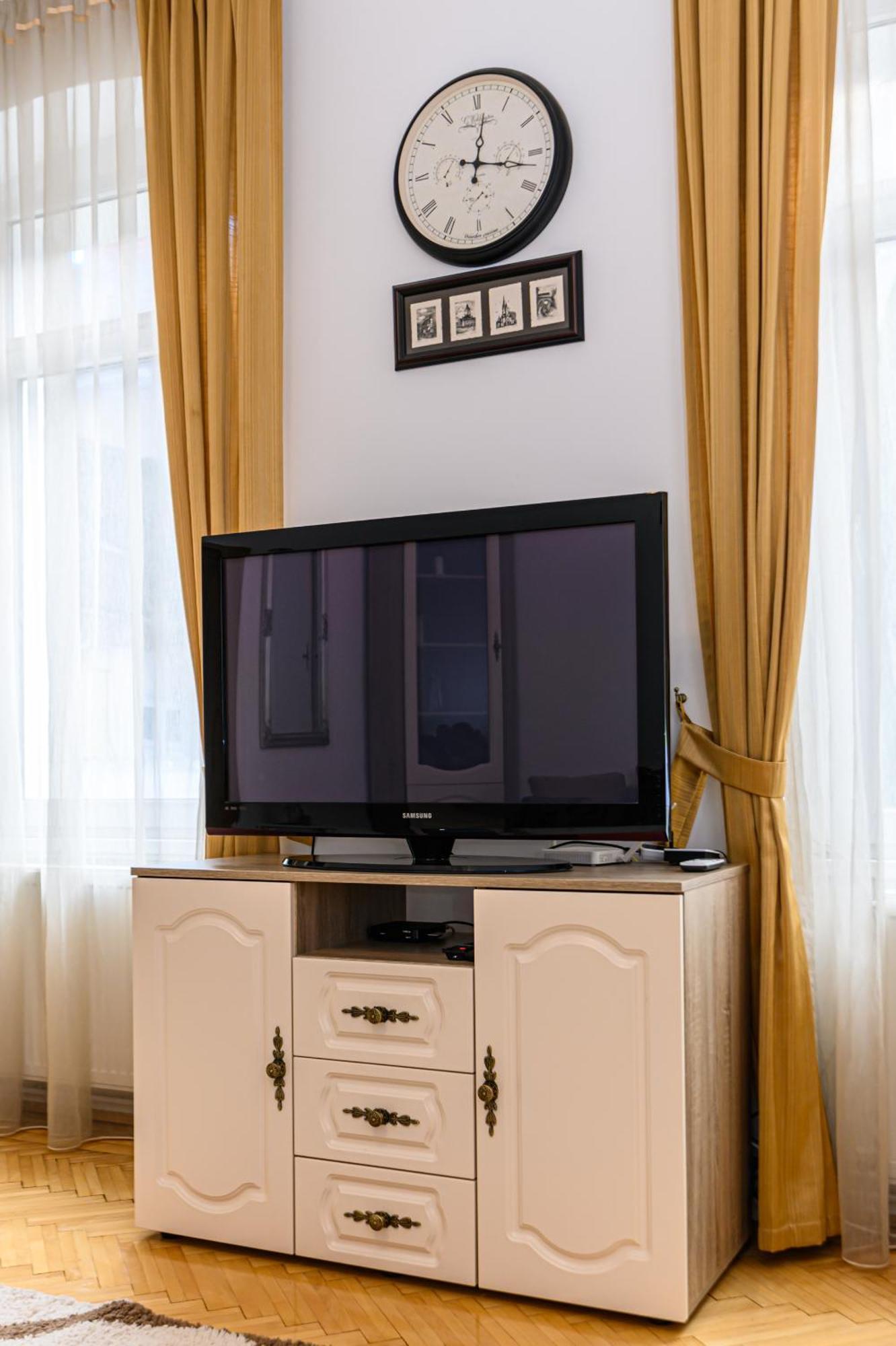 شقة Brasov Centrul Vechi - 67Sqm - 2Min To Counsel Square المظهر الخارجي الصورة