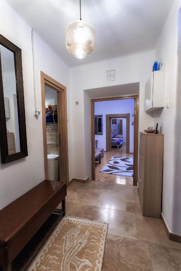 شقة Brasov Centrul Vechi - 67Sqm - 2Min To Counsel Square المظهر الخارجي الصورة