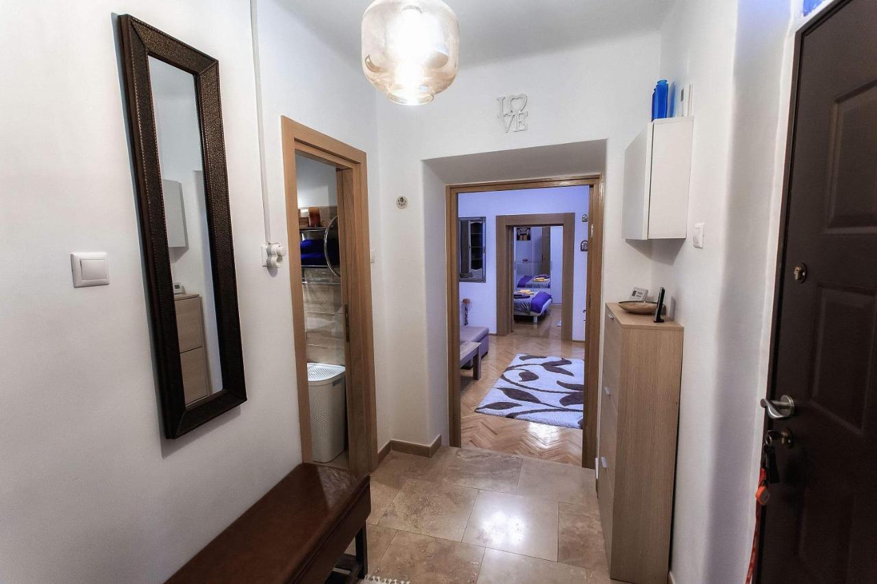 شقة Brasov Centrul Vechi - 67Sqm - 2Min To Counsel Square المظهر الخارجي الصورة