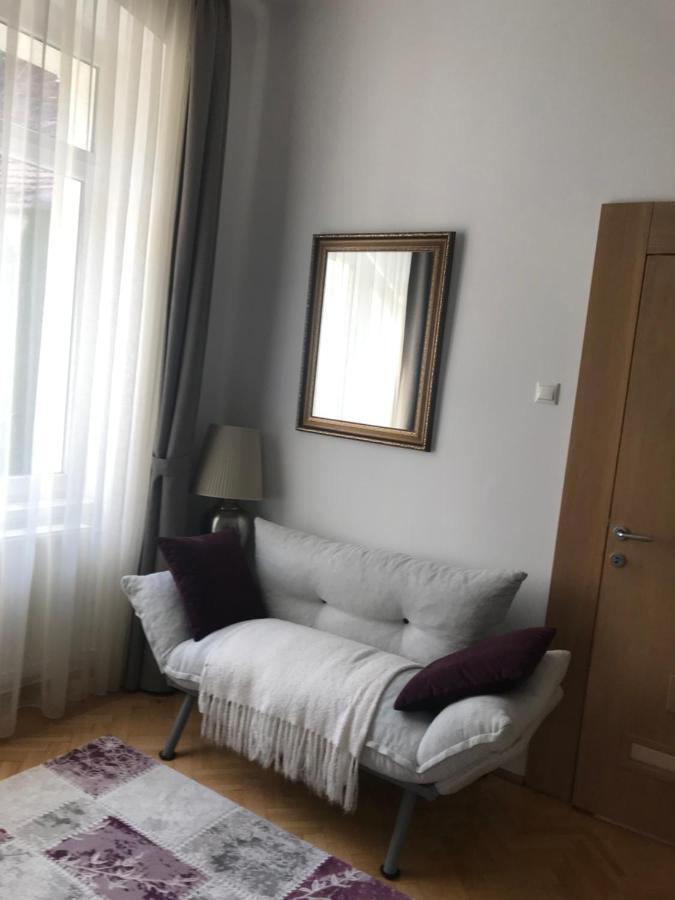 شقة Brasov Centrul Vechi - 67Sqm - 2Min To Counsel Square المظهر الخارجي الصورة