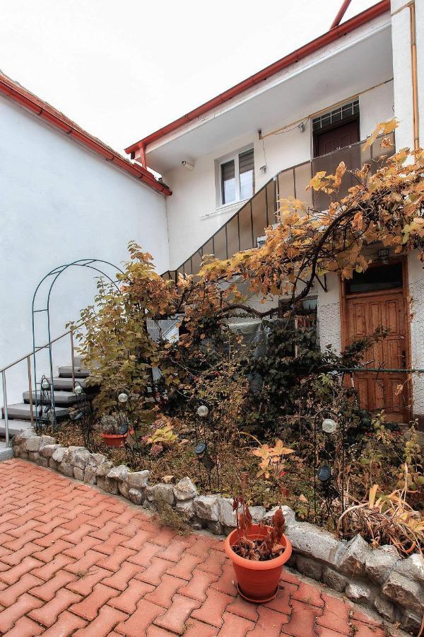 شقة Brasov Centrul Vechi - 67Sqm - 2Min To Counsel Square المظهر الخارجي الصورة