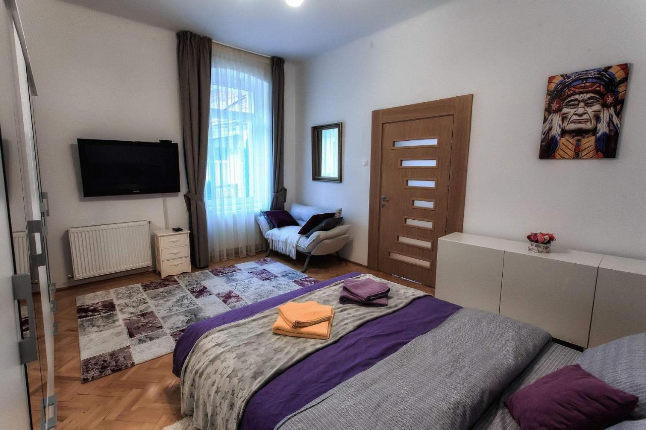 شقة Brasov Centrul Vechi - 67Sqm - 2Min To Counsel Square المظهر الخارجي الصورة